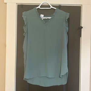 NWT Green LOFT Women’s Sleeveless Blouse